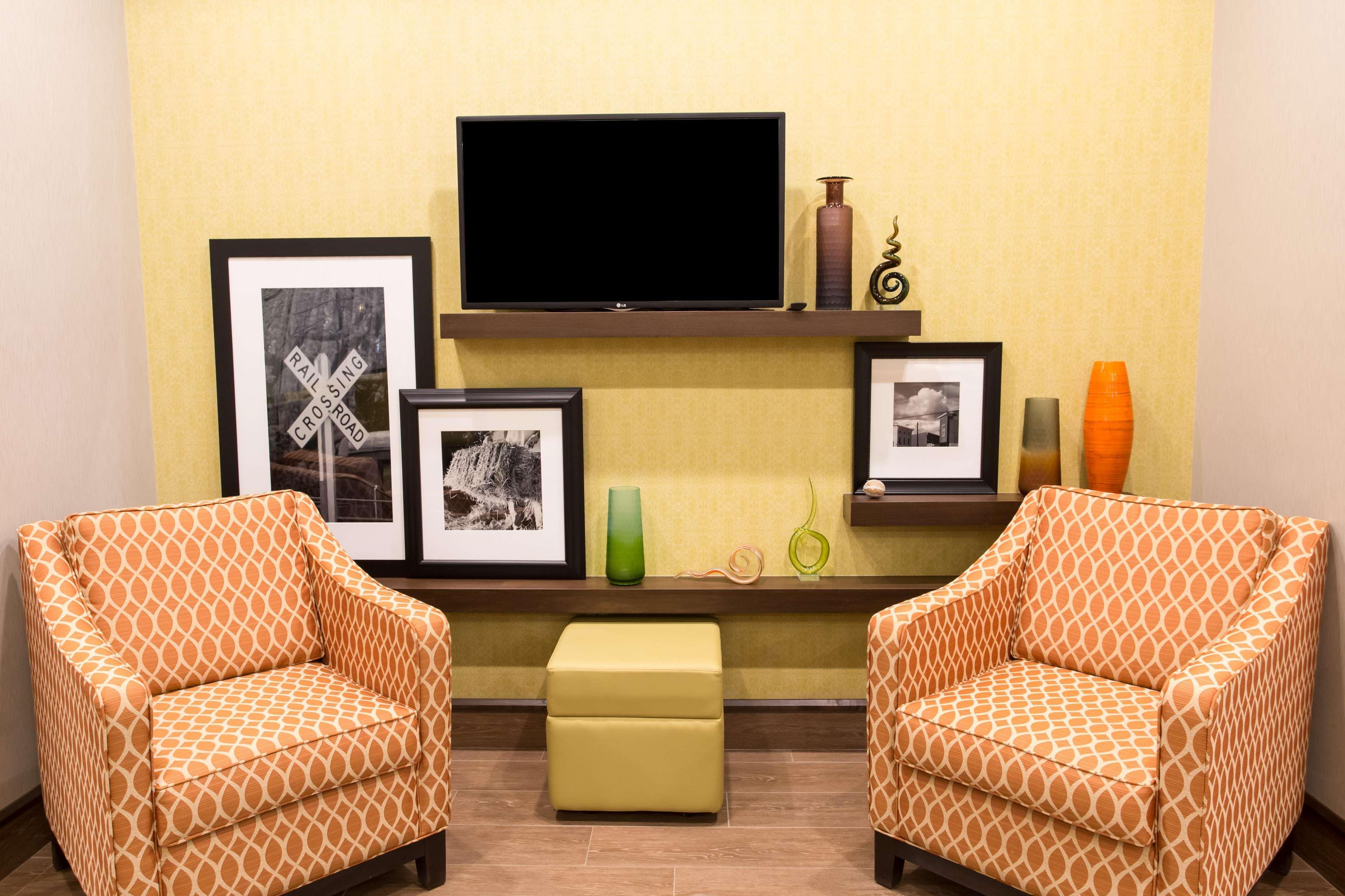 Hampton Inn By Hilton Lloydminster Eksteriør billede